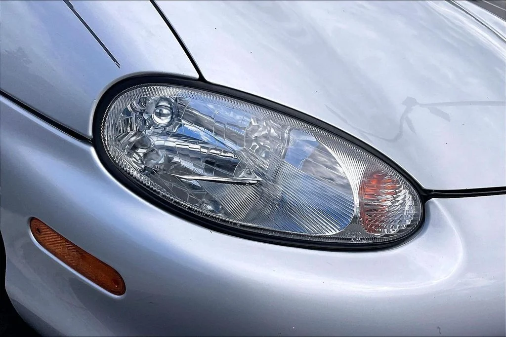 Used 1999 Silver Mazda Base image 20