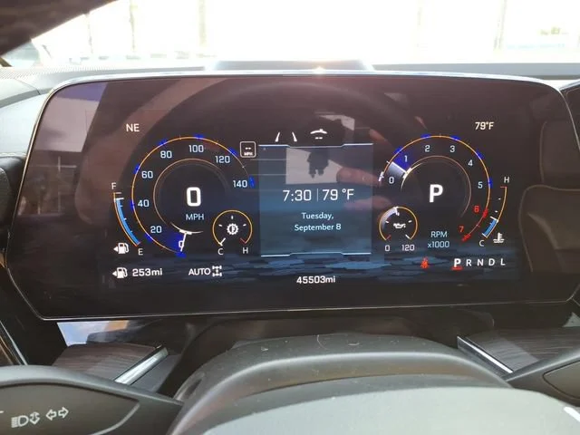 Used 2025 Black Chevrolet Premier image 23