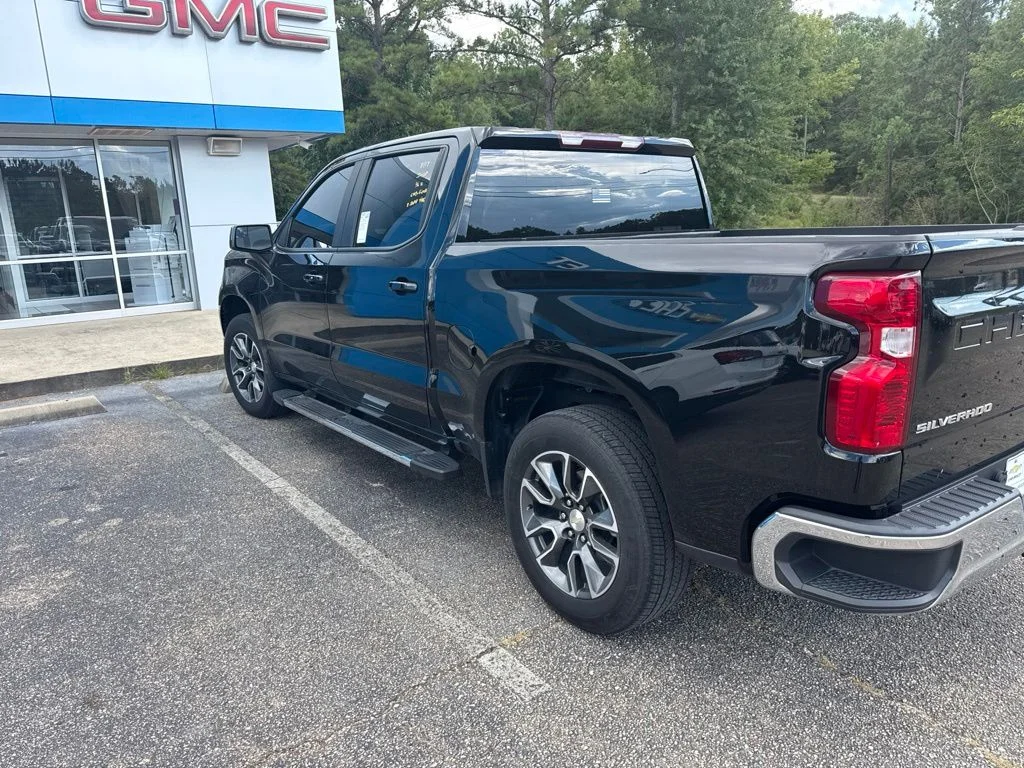 Used 2024 Black Chevrolet LT image 2