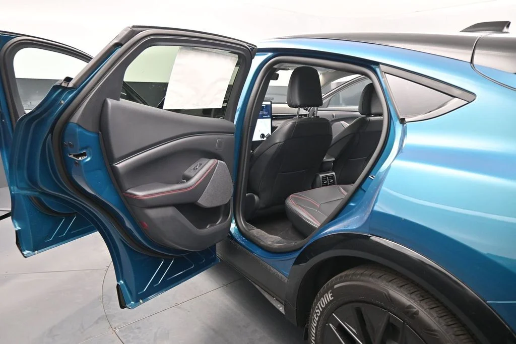 New 2026 Adriatic Blue Metallic Ford Premium image 15