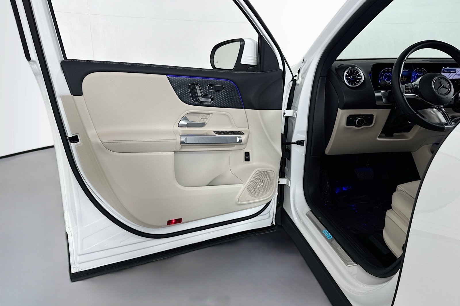 Certified Used 2024 Polar White Mercedes-Benz 250+ image 22