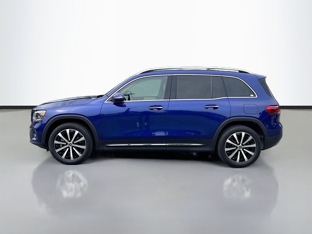 Used 2023 Galaxy Blue Metallic Mercedes-Benz GLB 250 image 6