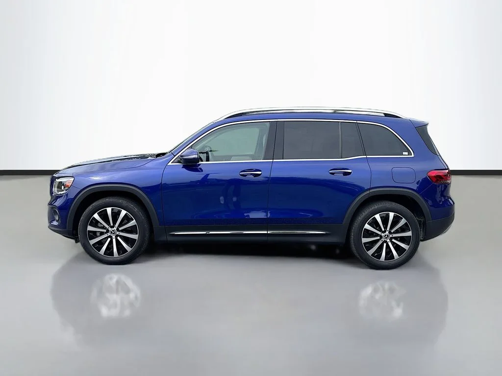 Used 2023 Blue Mercedes-Benz GLB 250 image 6