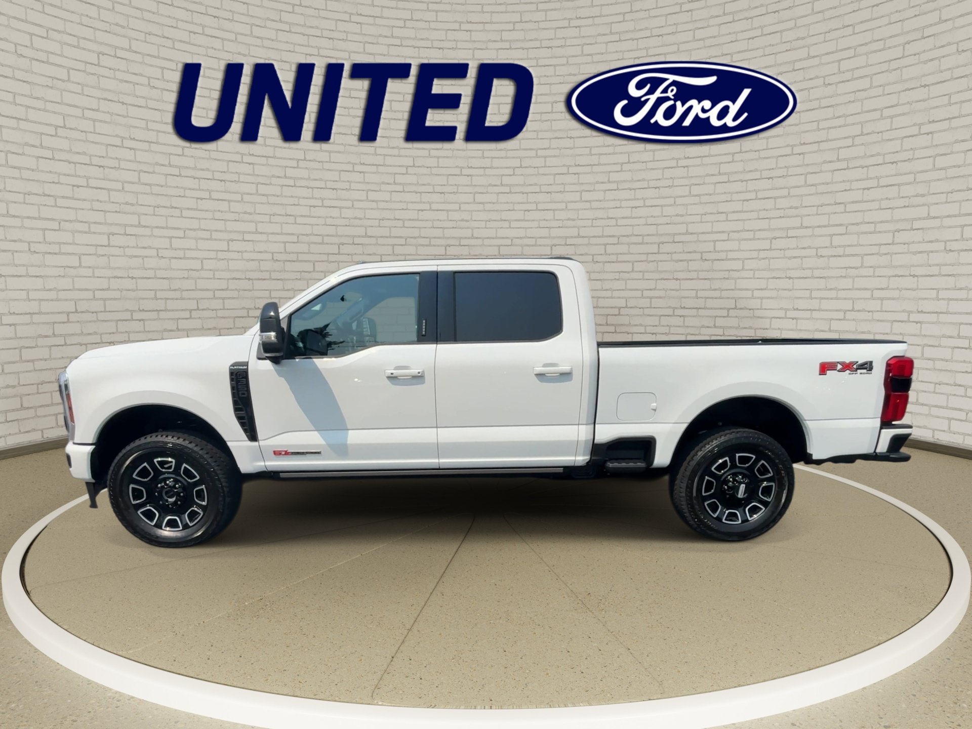 New 2026 Star White Metallic Tri-Coat Ford F-350® Platinum® image 5