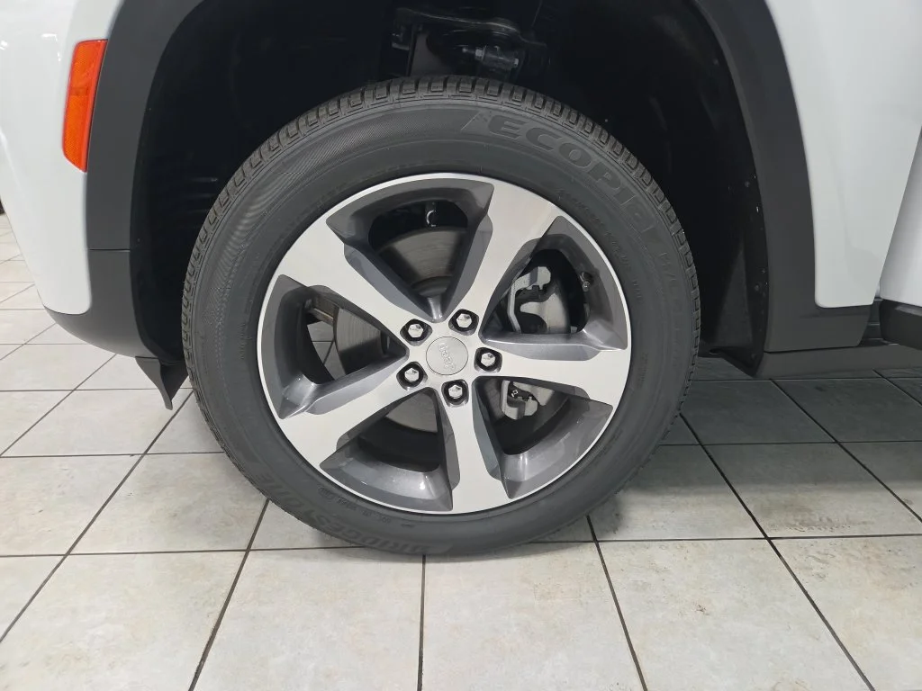 New 2026 White Jeep Limited image 33