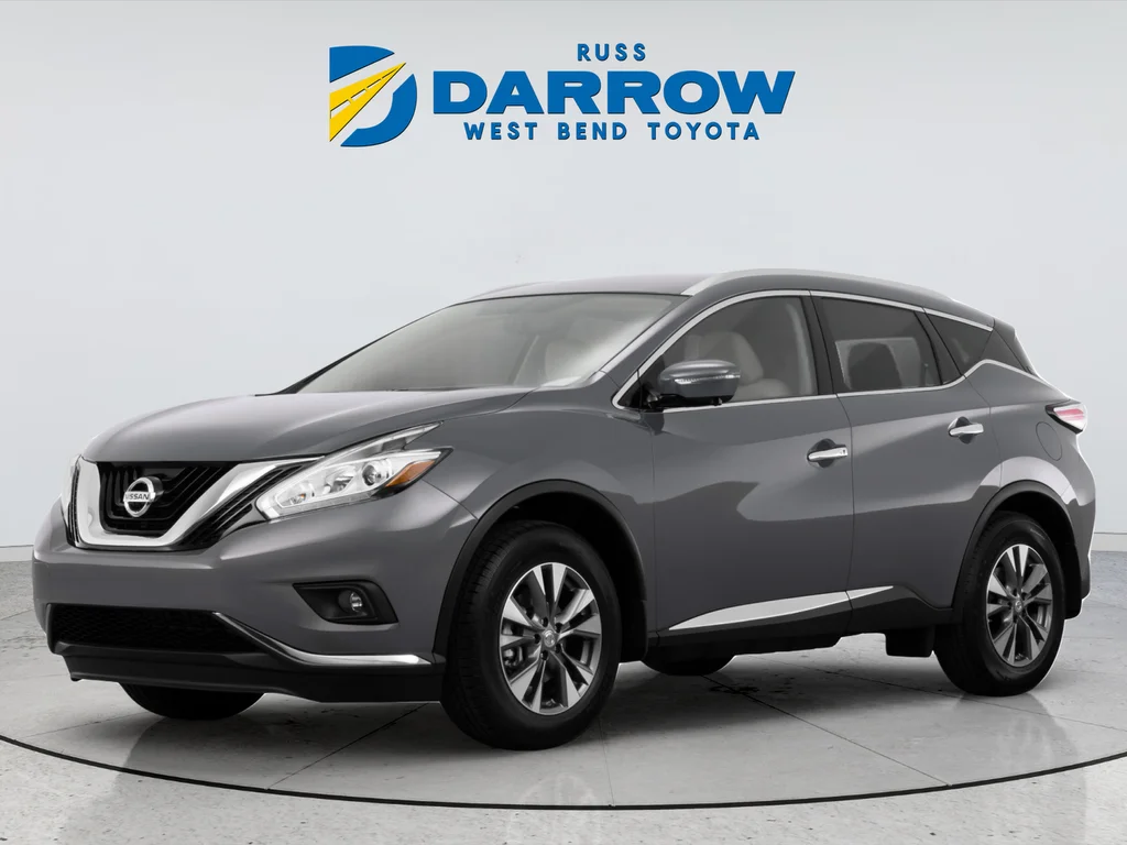 Used 2015 Gray Nissan SL image 1