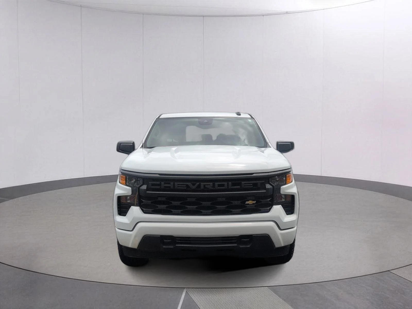Used 2023 Summit White Chevrolet Custom image 9