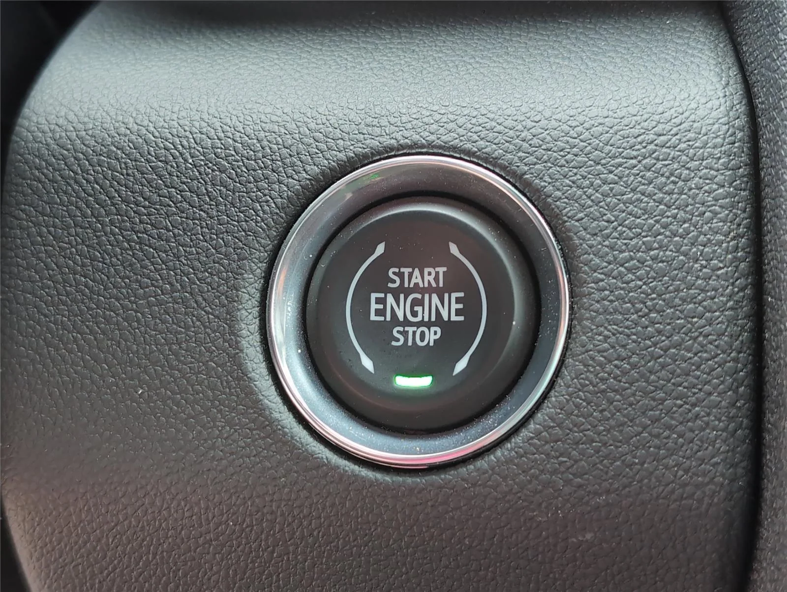 New 2026 Summit White GMC Elevation image 27