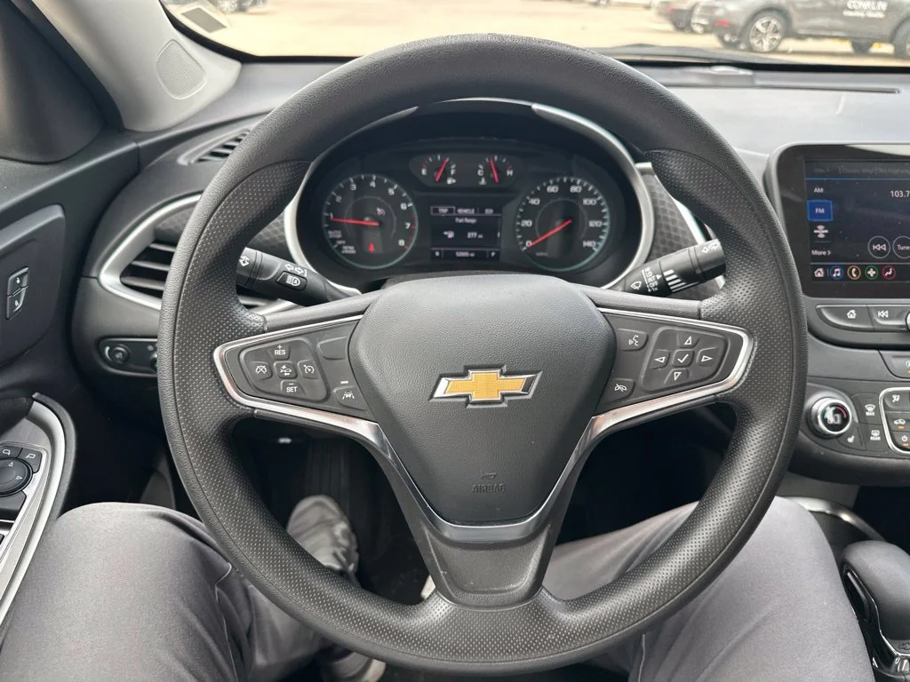 Used 2025 Black Chevrolet LT image 10