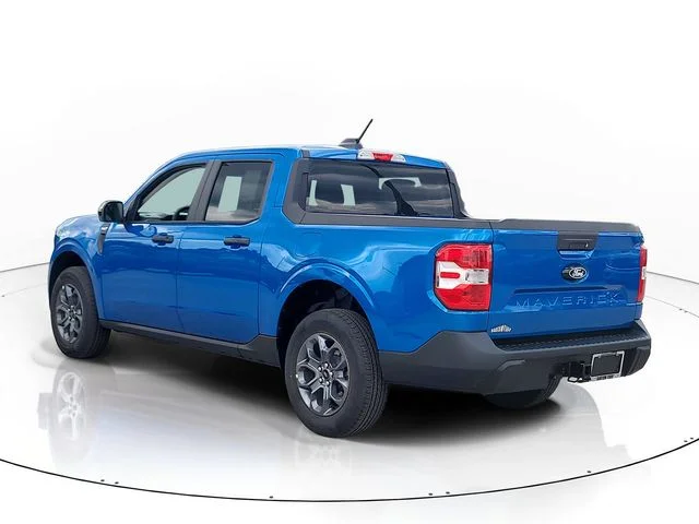 New 2026 Blue Ford XLT image 7