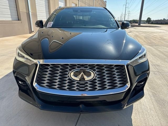 Used 2023 Black INFINITI SENSORY image 2