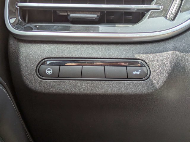Used 2025 Gray INFINITI LUXE image 28