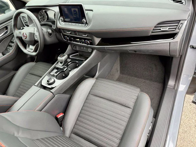 New 2027 Boulder Gray Pearl Nissan Rock Creek image 15