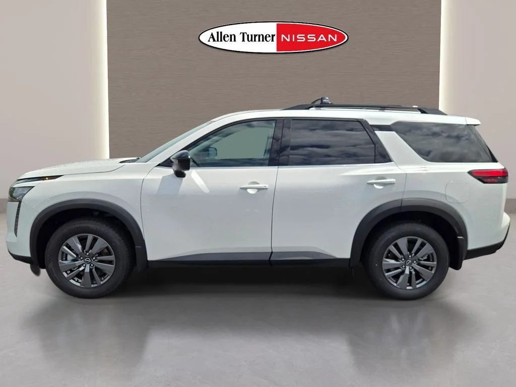 2026 Nissan Pathfinder SV - Photo 10