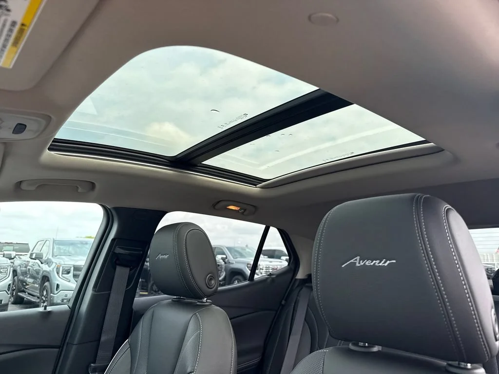 New 2026 Ocean Blue Metallic Buick Avenir image 27