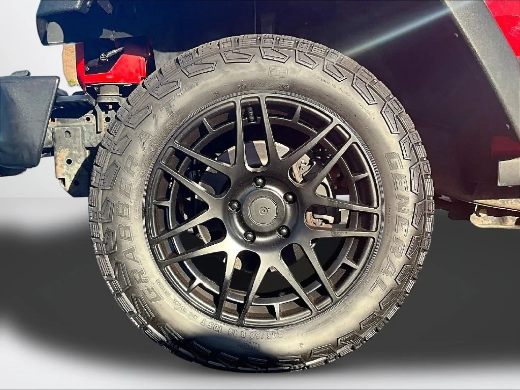 Used 2016 Red Jeep Unlimited Rubicon image 8