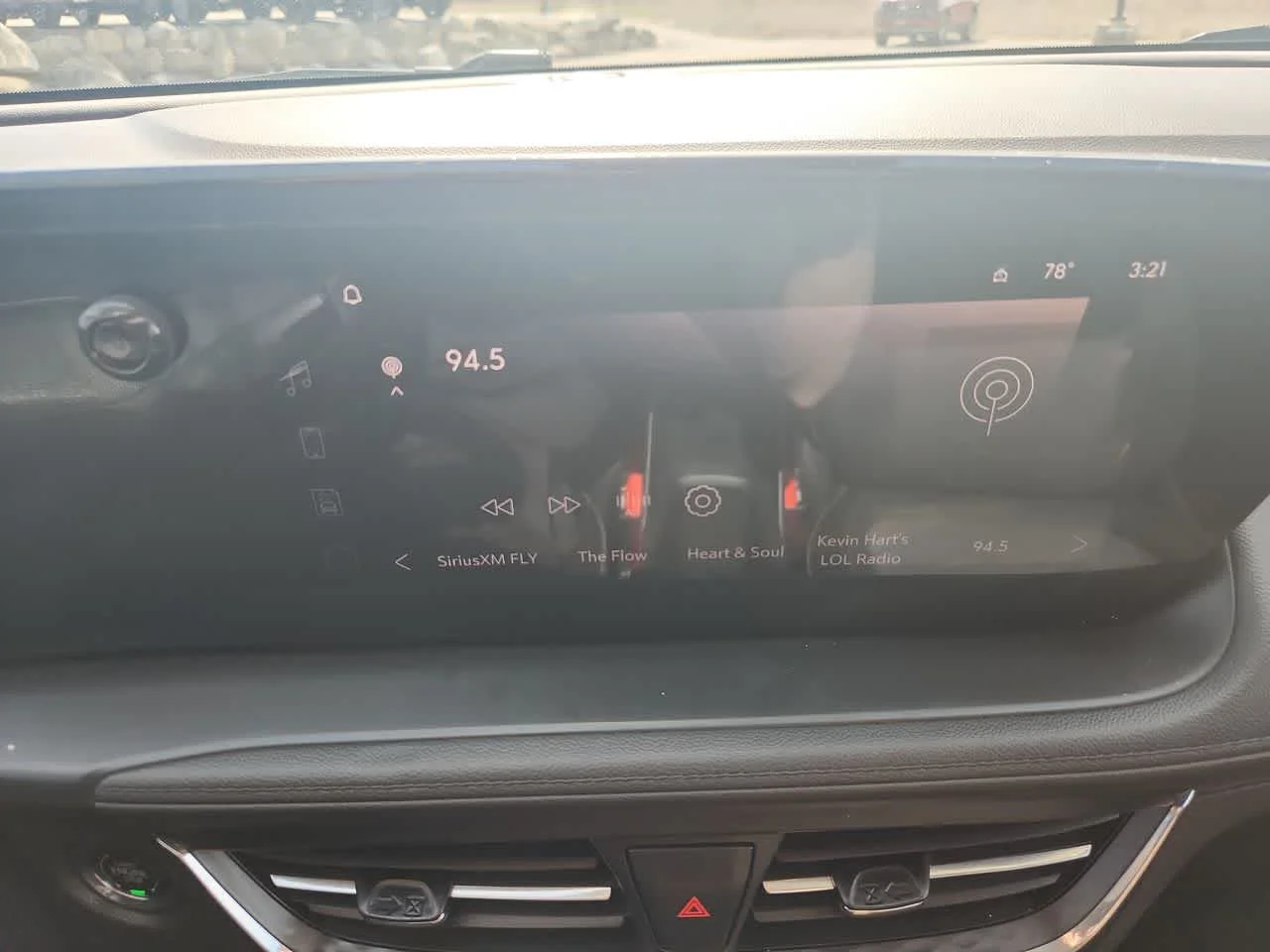 2025 Buick Encore GX Preferred - Photo 21