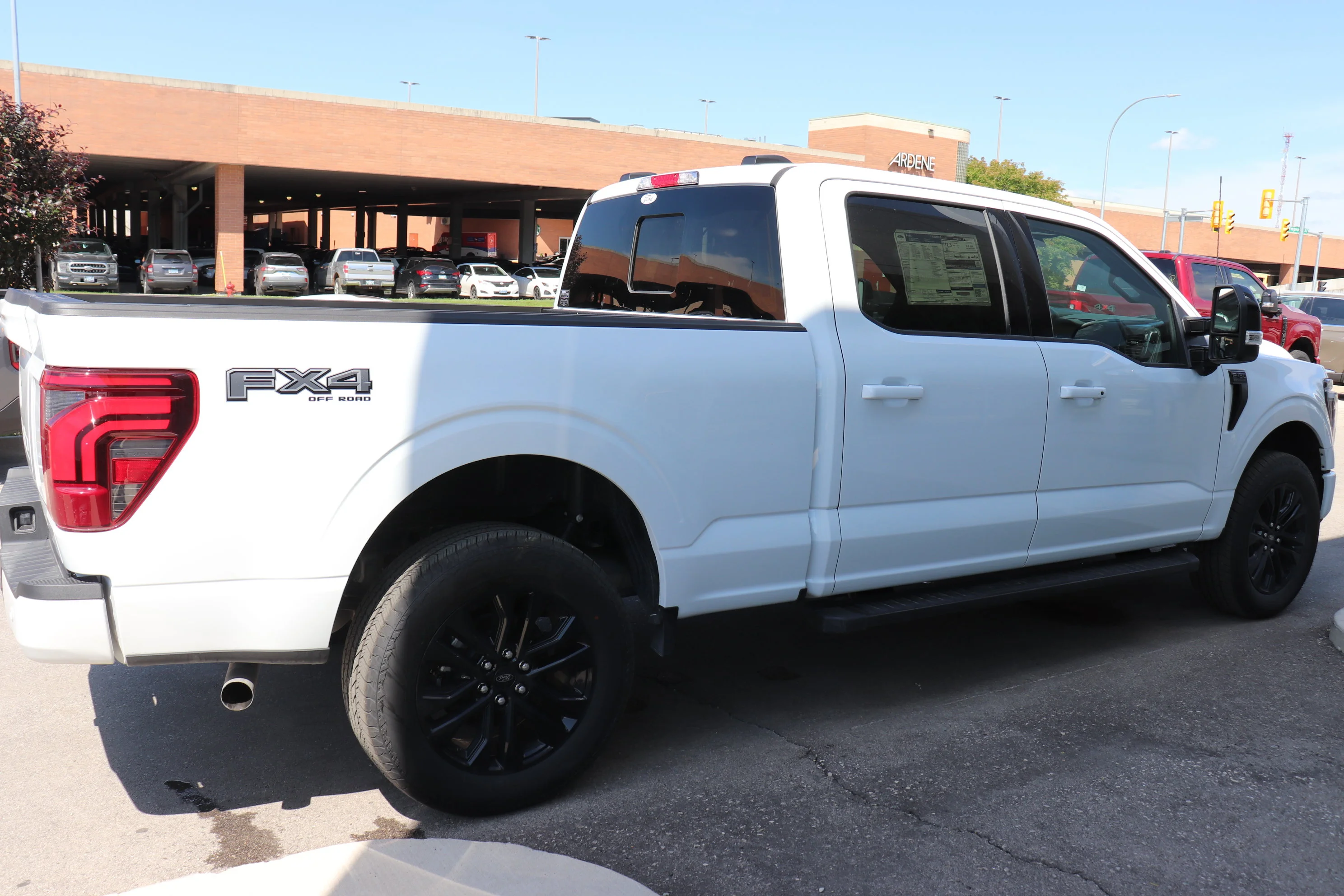 New 2026 OXFORD WHITE Ford LARIAT image 4