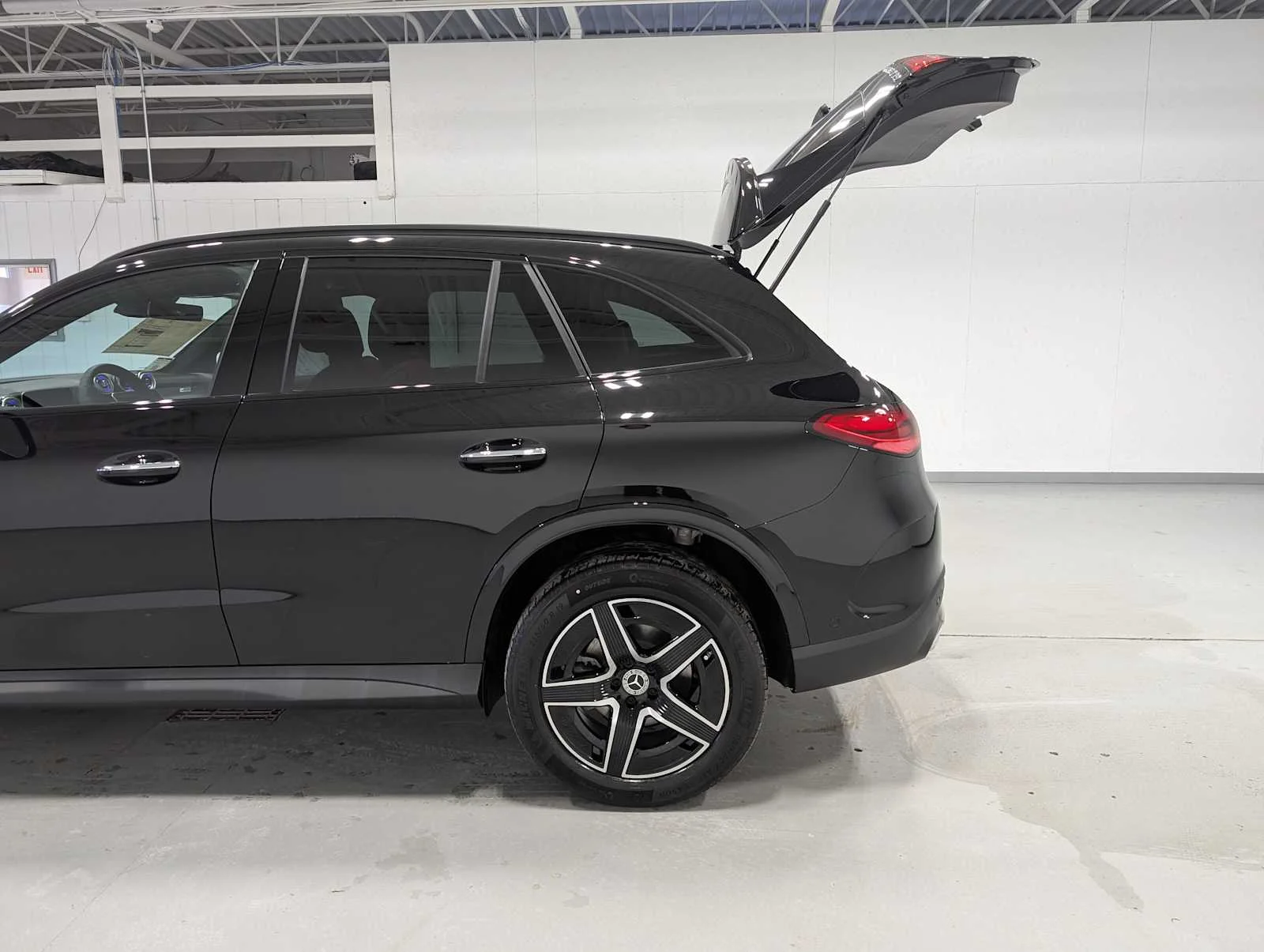 Certified Used 2026 Obsidian Black Metallic Mercedes-Benz GLC 300 image 9