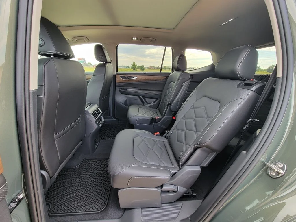 2026 Volkswagen Atlas SE w/Tech - Photo 24