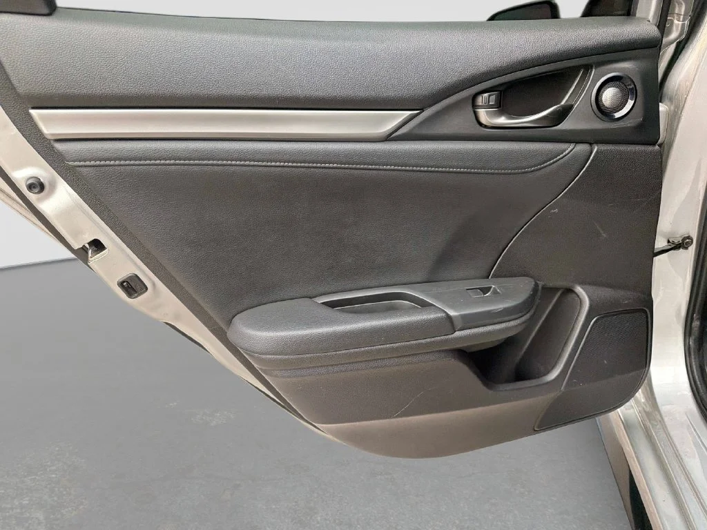 Used 2018 Silver Metallic Honda Sport Touring image 13