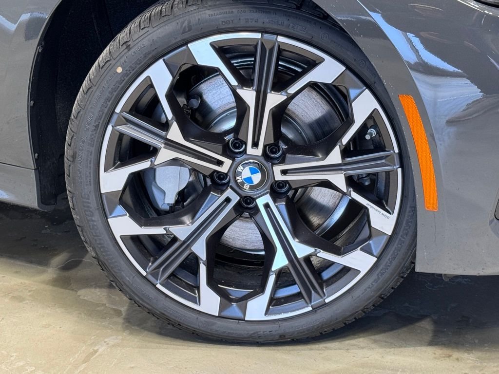2026 BMW 3 Series 330i - Photo 7