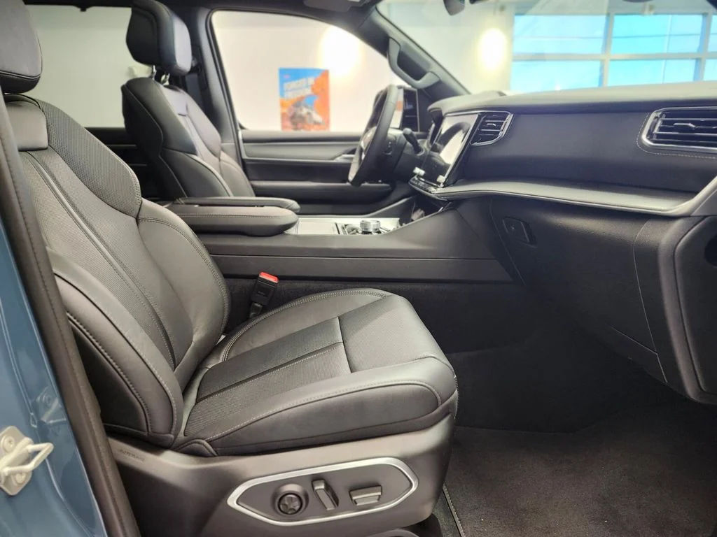 New 2026 Steel Blue Jeep Limited Reserve image 7