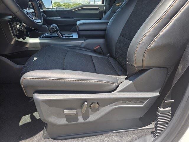 New 2026 Oxford White Ford Tremor® image 12
