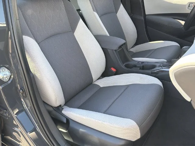 Used 2024  Toyota LE image 32