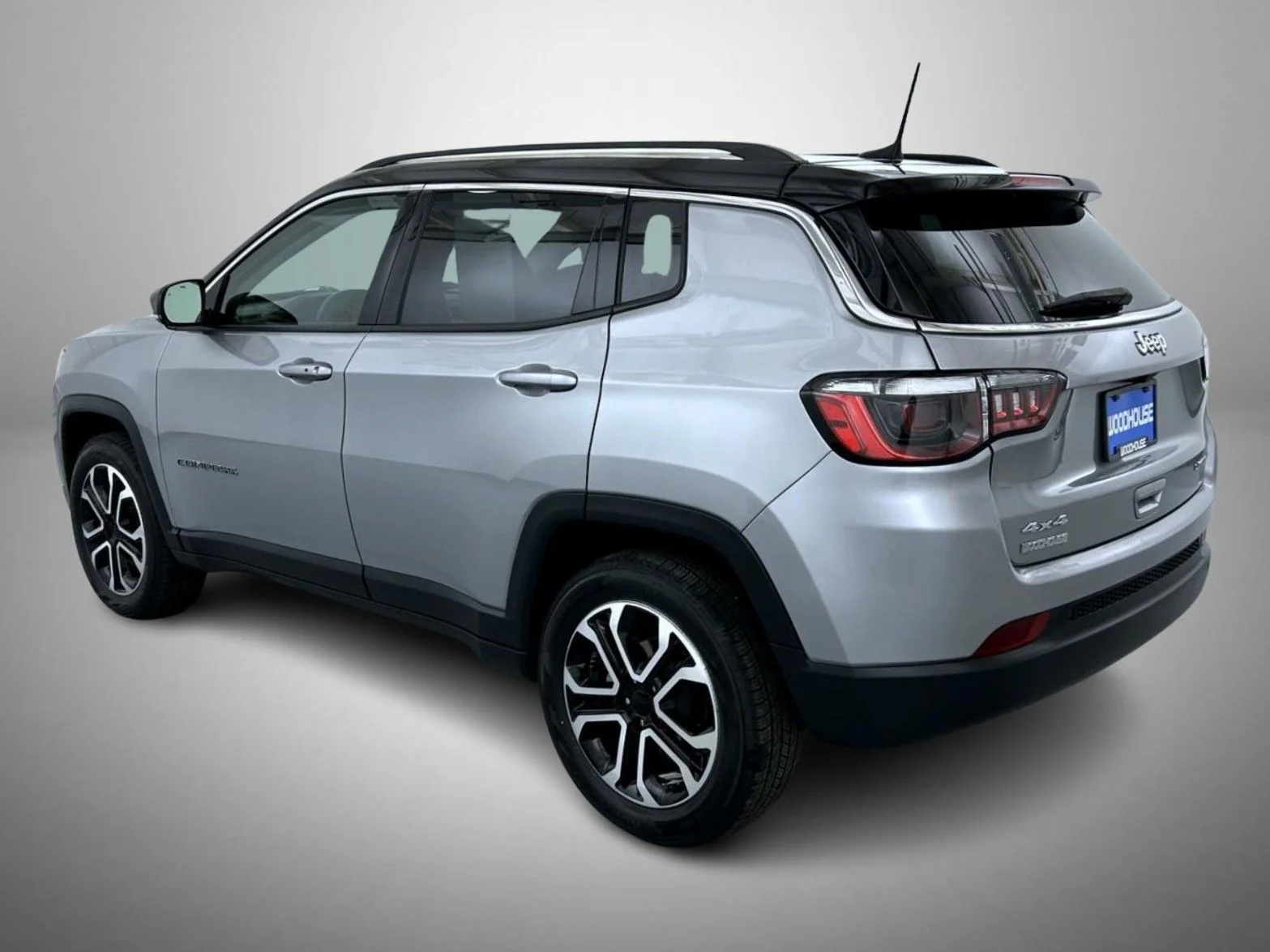 Used 2022 Silver Jeep Limited image 7