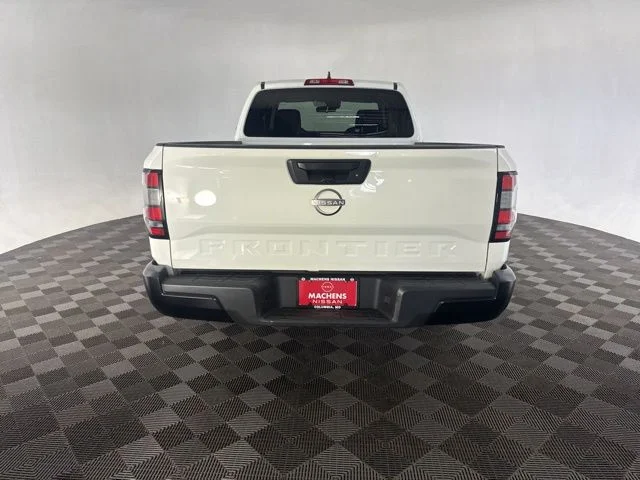 Used 2022 White Nissan S image 6