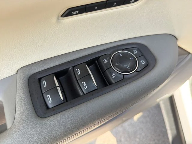 Used 2021 White Cadillac Premium Luxury image 18