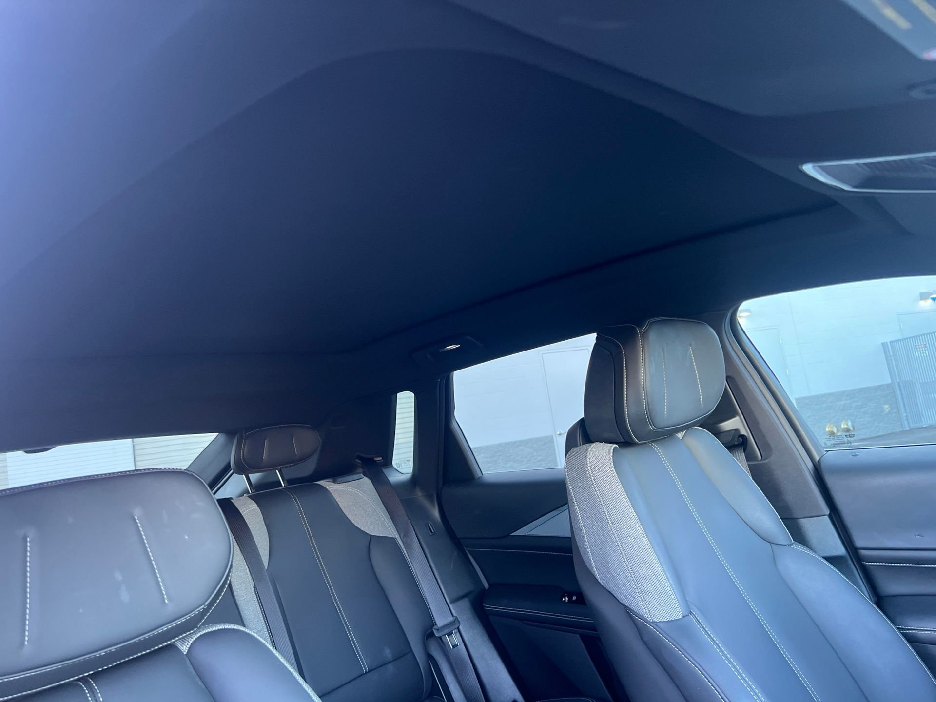 Used 2024 White Cadillac Tech image 20