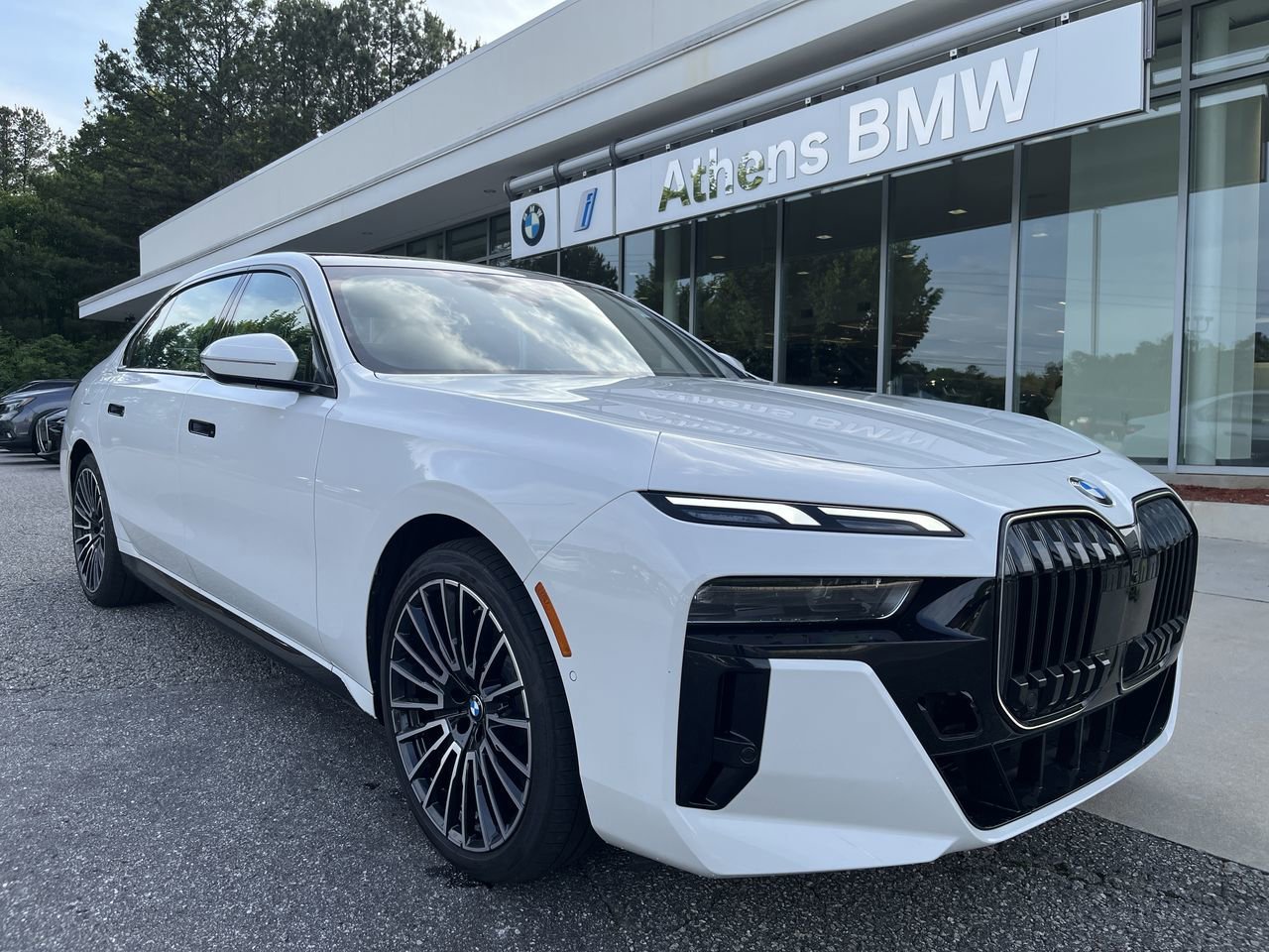 2025 BMW 7 Series 740i Sedan's photo