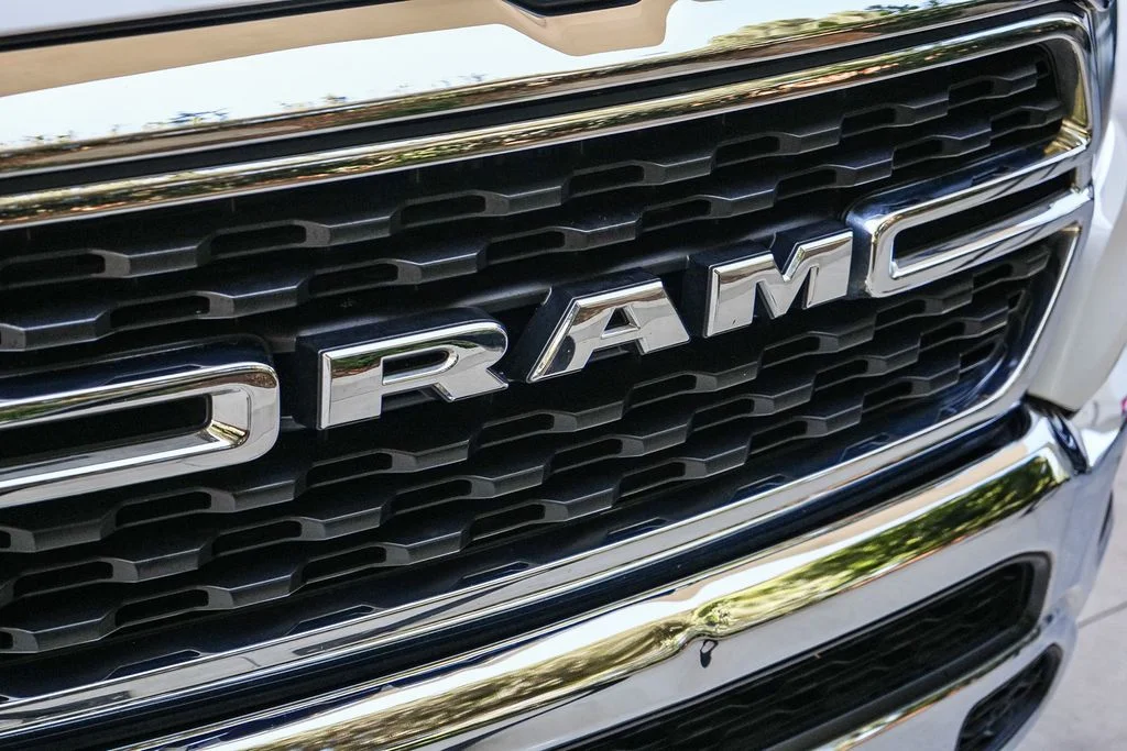Used 2023 White Ram Big Horn/Lone Star image 9