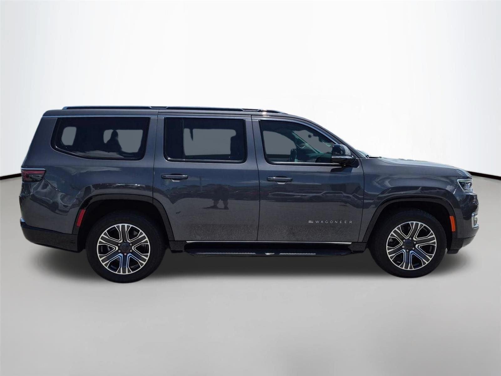 Used 2023 Baltic Gray Metallic Clearcoat Jeep Series II image 4