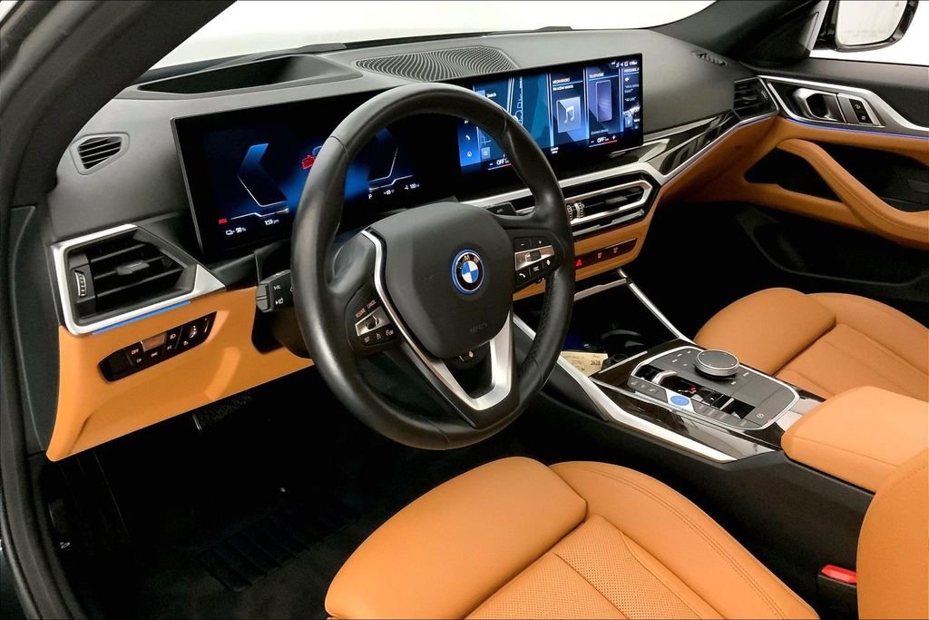 Used 2023 Black Sapphire Metallic BMW  image 20
