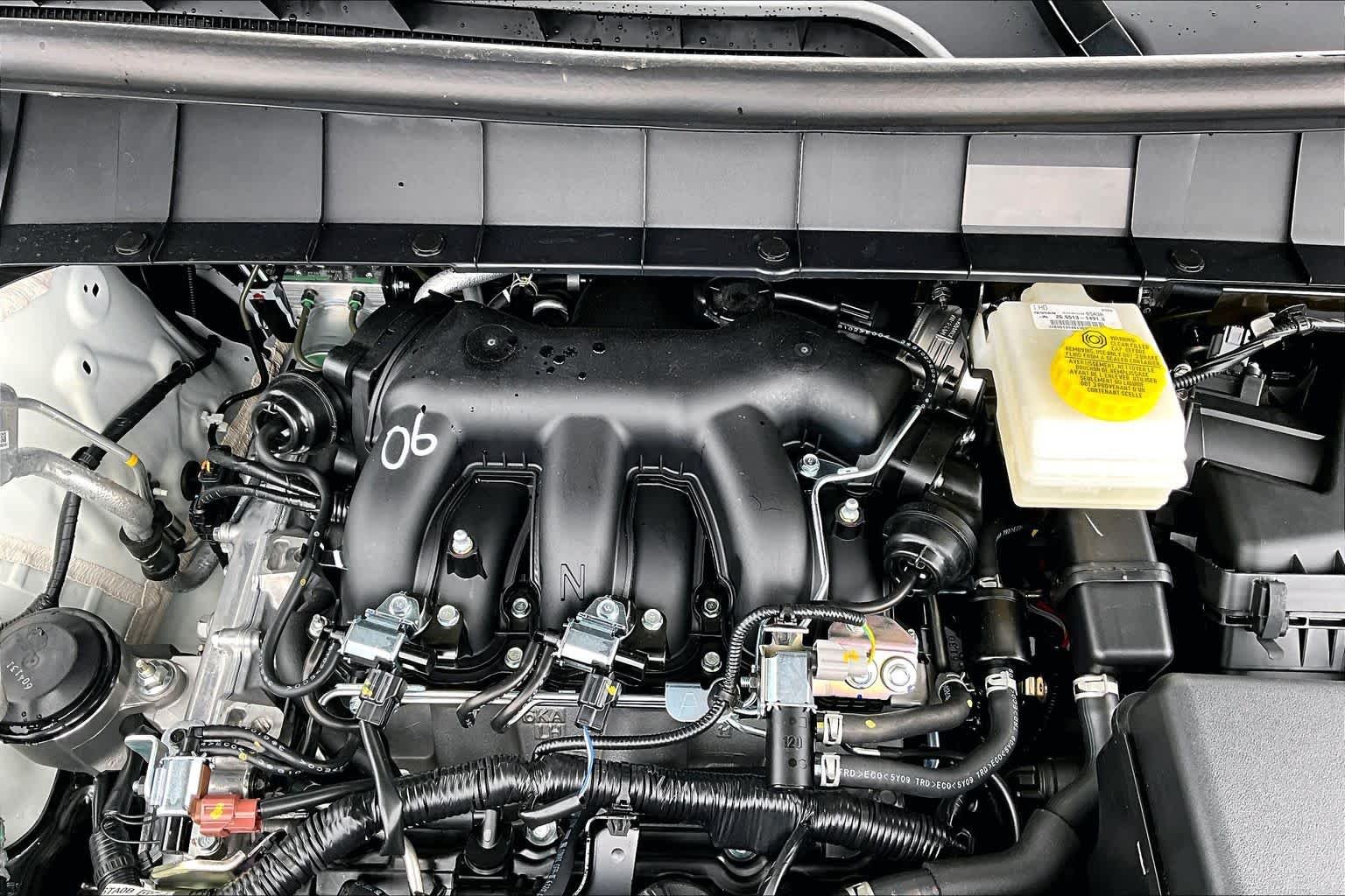 New 2026 Everest White Pearl TriCoat / Super Black Two-tone Nissan Platinum image 17