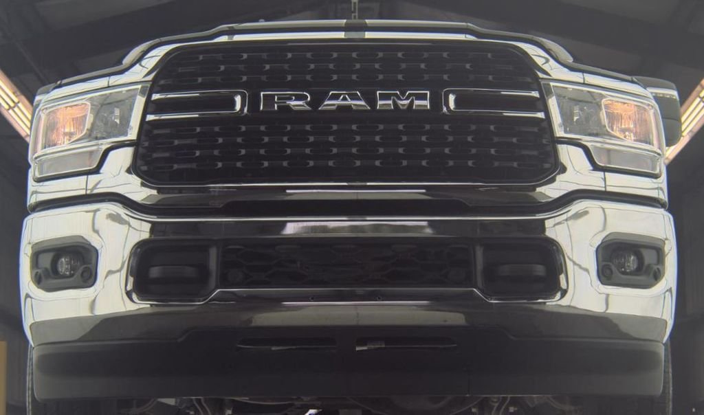 Used 2024 RAM Ram 2500 Pickup Big Horn with VIN 3C6UR5DJ8RG385640 for sale in Kansas City