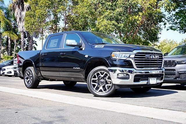 New 2026 Diamond Black Crystal Pearl-Coat Exterior Paint RAM Laramie image 2