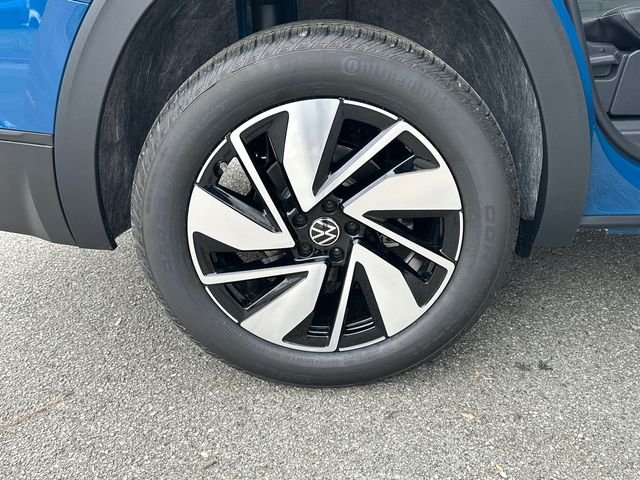 New 2026 Blue Volkswagen 2.0T SE w/Technology image 35