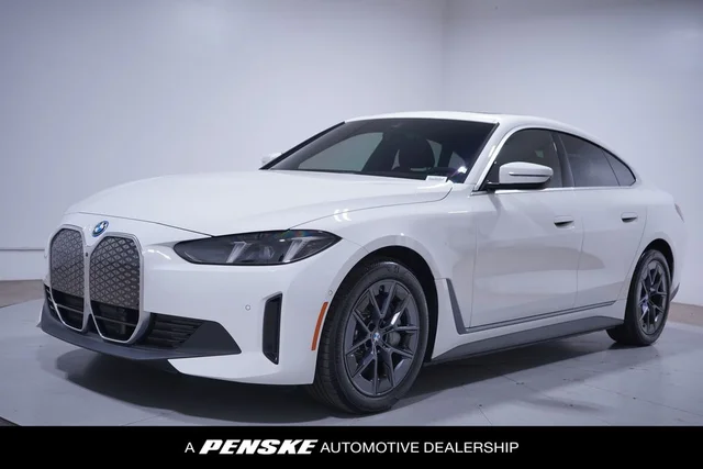 2025 BMW i4 eDrive40