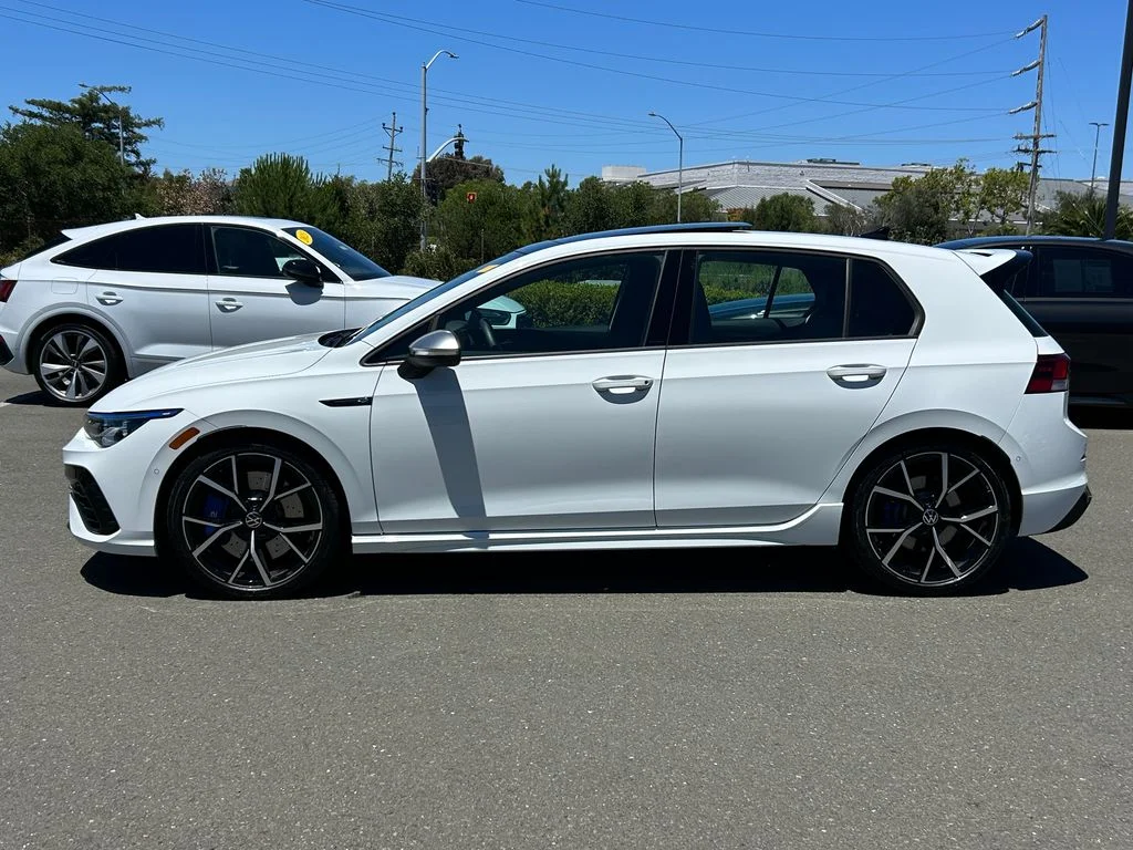 Used 2024 White Volkswagen 2.0T image 2