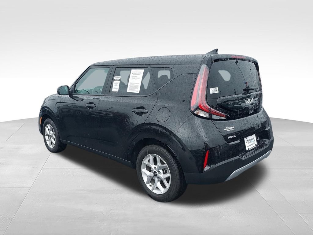 Used 2025 Black Kia LX image 6