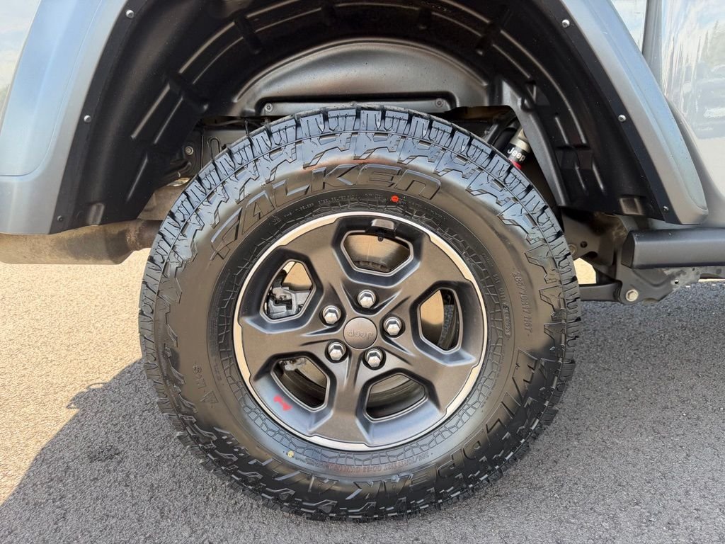 Used 2022 Sting-Gray Clearcoat Jeep Rubicon image 9