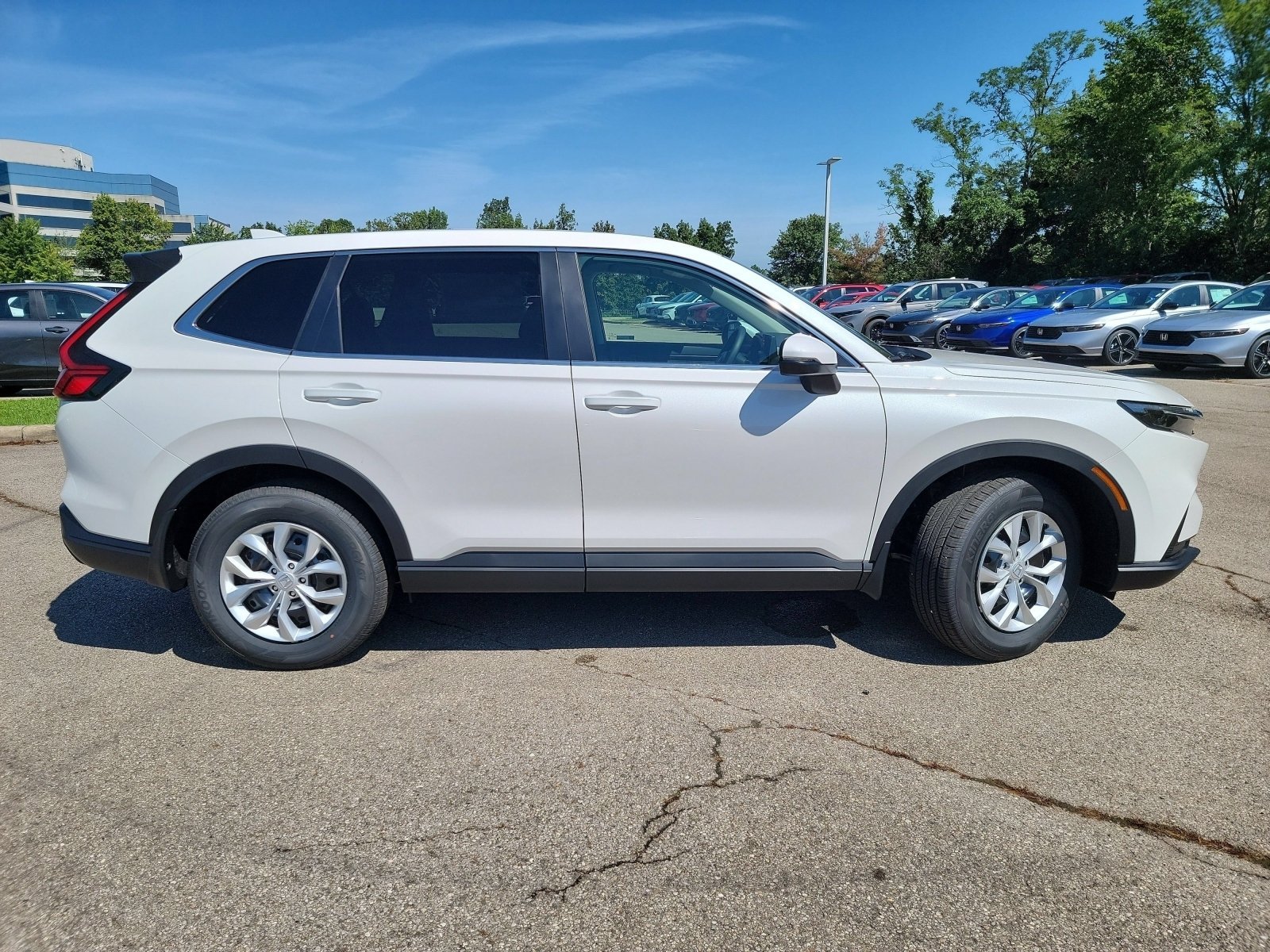New 2026 Platinum White Pearl Honda LX image 27
