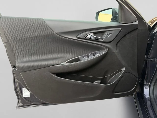 2023 Chevrolet Malibu 1LT - Photo 13