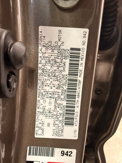 Used 2014 Tan Toyota DOUBCAB image 9