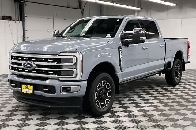 2024 Ford F-350 Super Duty Platinum - Photo 11