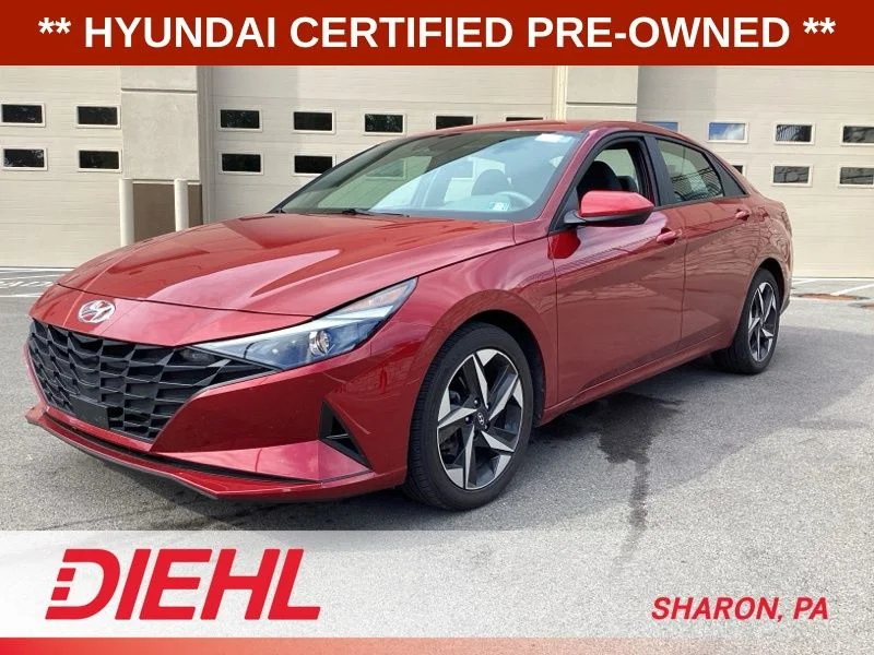 Used 2023 Red Hyundai SEL image 3